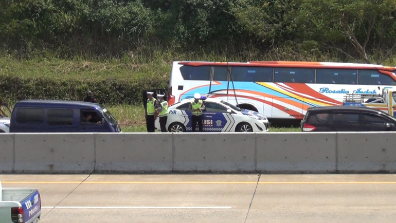 Kecelakaan Maut Tol Batang, Sopir Rosalia Indah Diduga Mengalami Micro&nbsp;Sleep