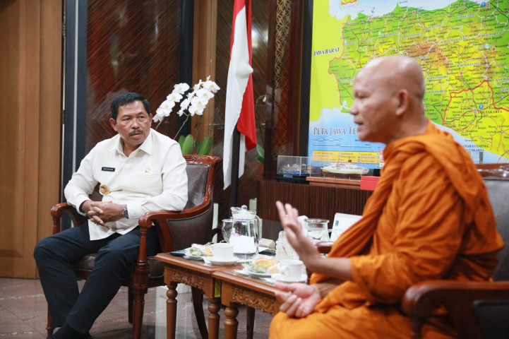 Sambut Bhikkhu Thudong, Nana Sudjana Siap Kawal Hingga Perayaan Waisak 2024