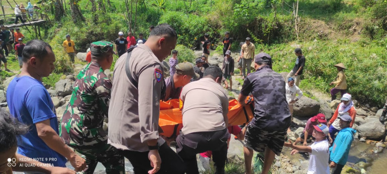 Seorang Anak Ditemukan Tewas Usai Tenggelam di Curug 7 Bidadari&nbsp;Semarang