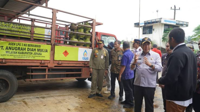 Lonjakan Konsumsi Picu Kelangkaan Elpiji di&nbsp;Jepara