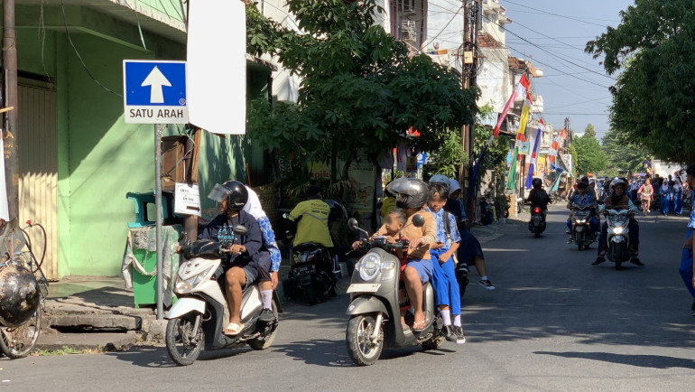 Kenali Bahaya Berkendara Melawan&nbsp;Arus
