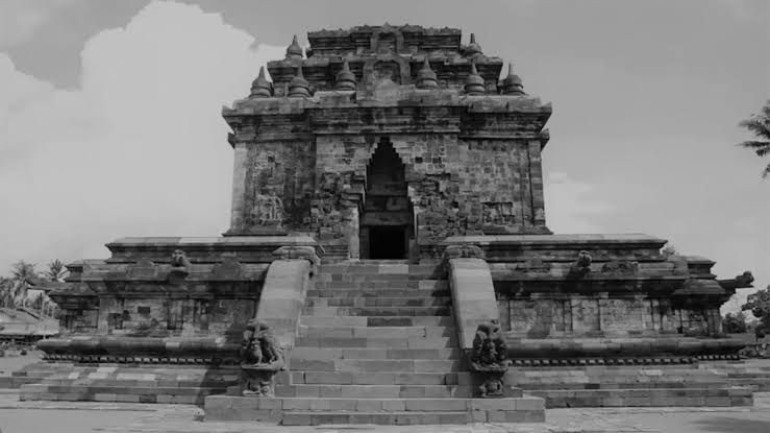 Tarusbawa: Penguasa yang Membawa Transisi Kerajaan Sunda ke Kerajaan&nbsp;Galuh