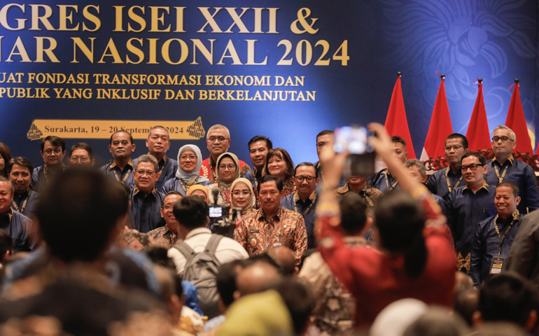 Nana Sudjana Dorong Pertumbuhan Ekonomi di Jateng Sejalan Dengan Pertumbuhan&nbsp;Nasional