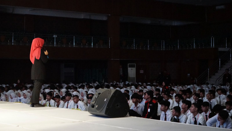 PIESQ UPGRIS Bekali Mahasiswa Baru Memiliki Kepribadian yang&nbsp;Utuh